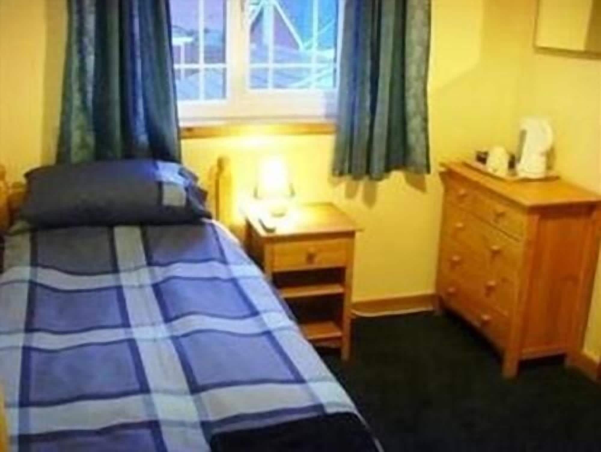 Thorne 3* Doncaster